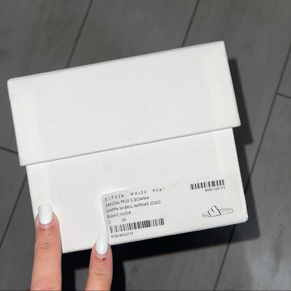 Balenciaga Slides - Picture 2 of 5